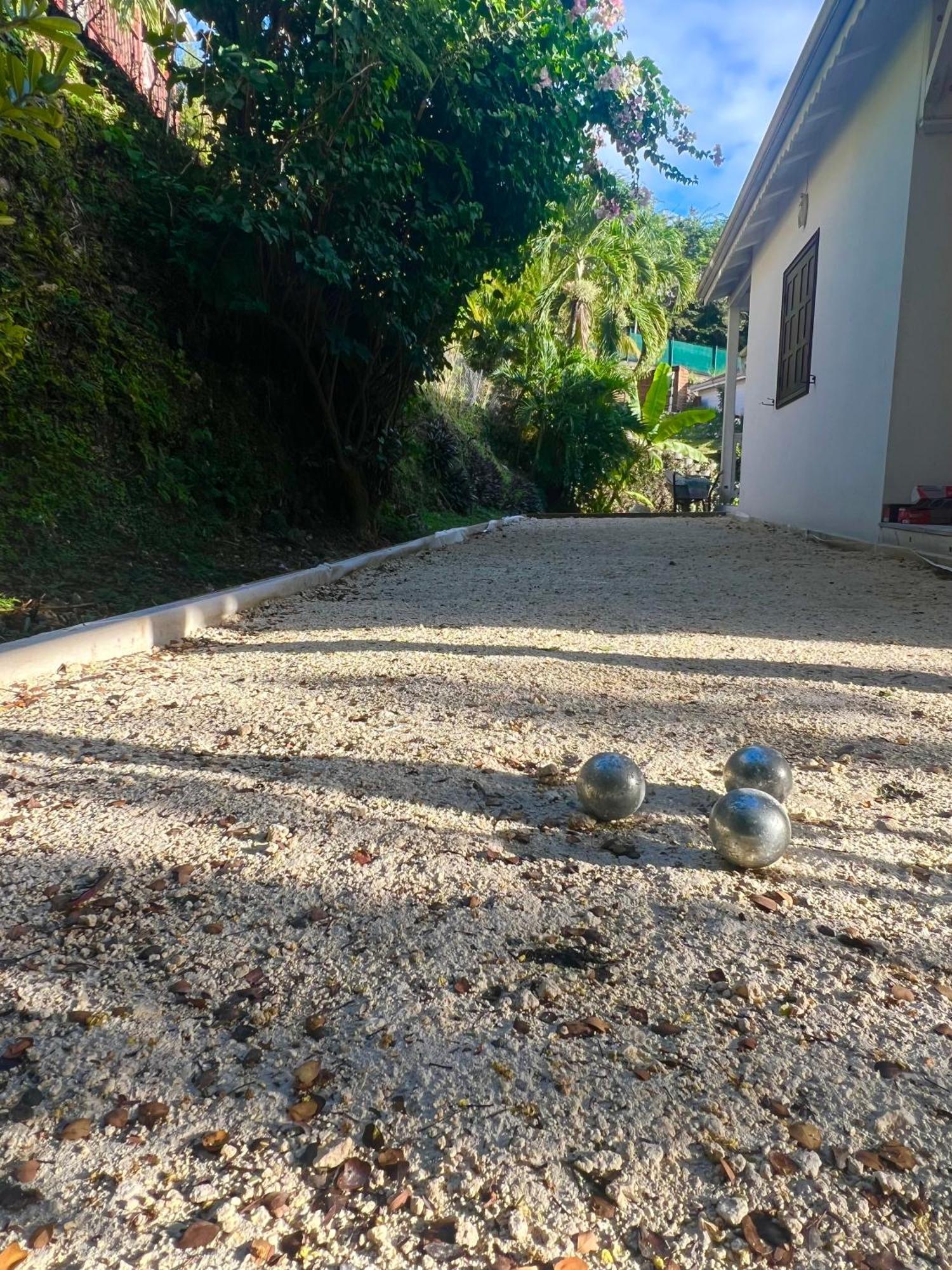 Spacieuse Villa Corossol Avec Piscine Et Jeux Exterieurs Le Gosier  Extérieur photo