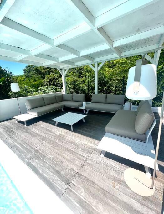 Spacieuse Villa Corossol Avec Piscine Et Jeux Exterieurs Le Gosier  Extérieur photo