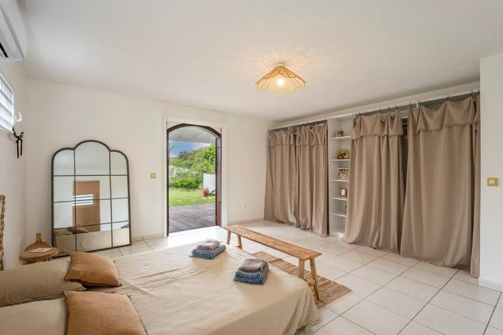 Spacieuse Villa Corossol Avec Piscine Et Jeux Exterieurs Le Gosier  Extérieur photo