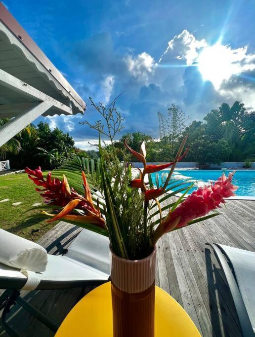 Spacieuse Villa Corossol Avec Piscine Et Jeux Exterieurs Le Gosier  Extérieur photo